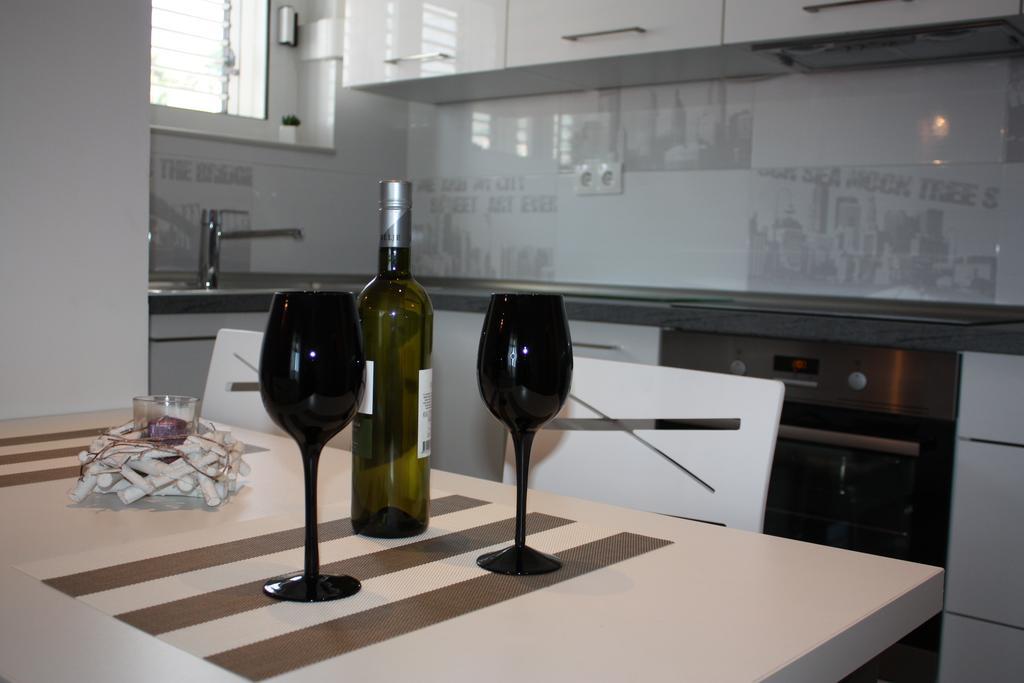 Apartment Anchi Makarska Bagian luar foto